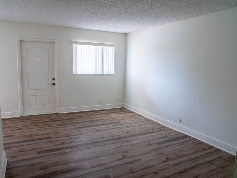 Photograph of large 1 bedroom 1 bath